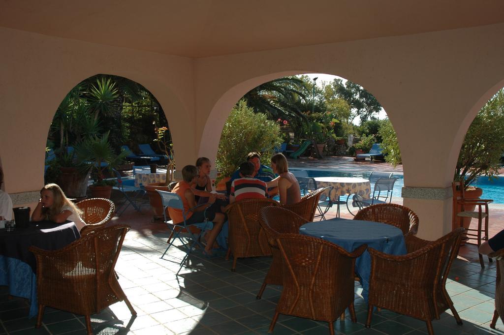 Residence Fenicia Villasimius Buitenkant foto